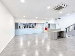 Carros Centre (D25), Factory #618128501